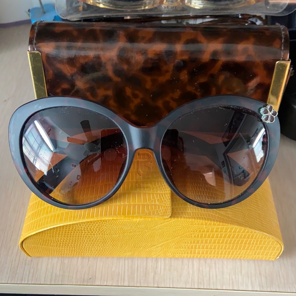 Nau Lightly Worn Sunglasses with flower detail